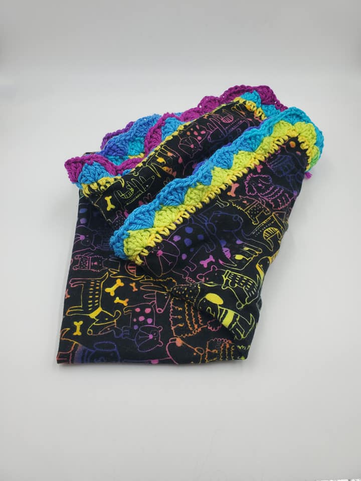 Crochet Trim Baby Blanket_5.jpg